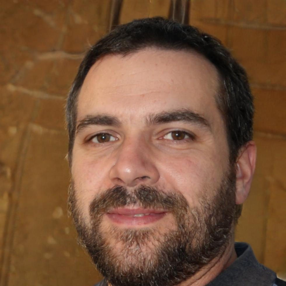 Викладач курсу Іван Корнієнко